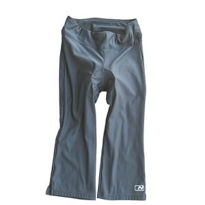 Nishiki Womans Specific Black Capri Padded Cycling Pants 86%Poly/14%SpandSizeMD